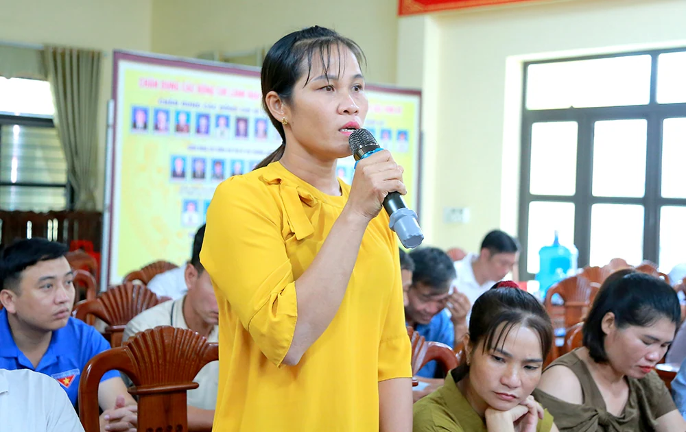 Tiếp xúc cử tri tại Thanh Thủy, Yên Lập và thị xã Phú Thọ