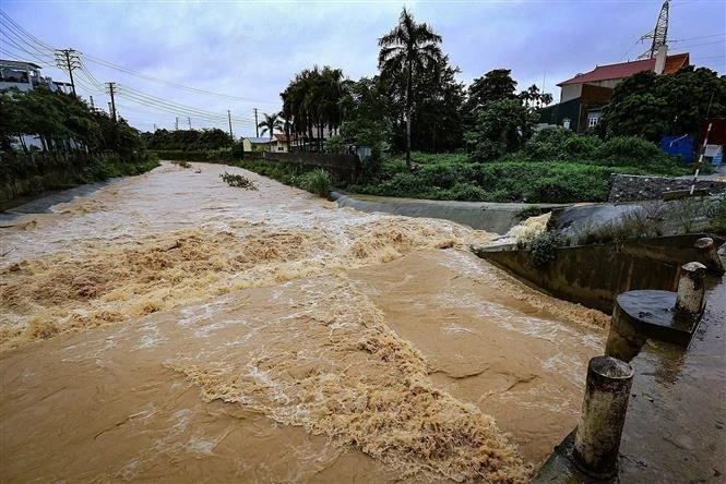 Chủ động ứng phó và giảm thiểu thiệt hại do mưa lũ, sạt lở đất