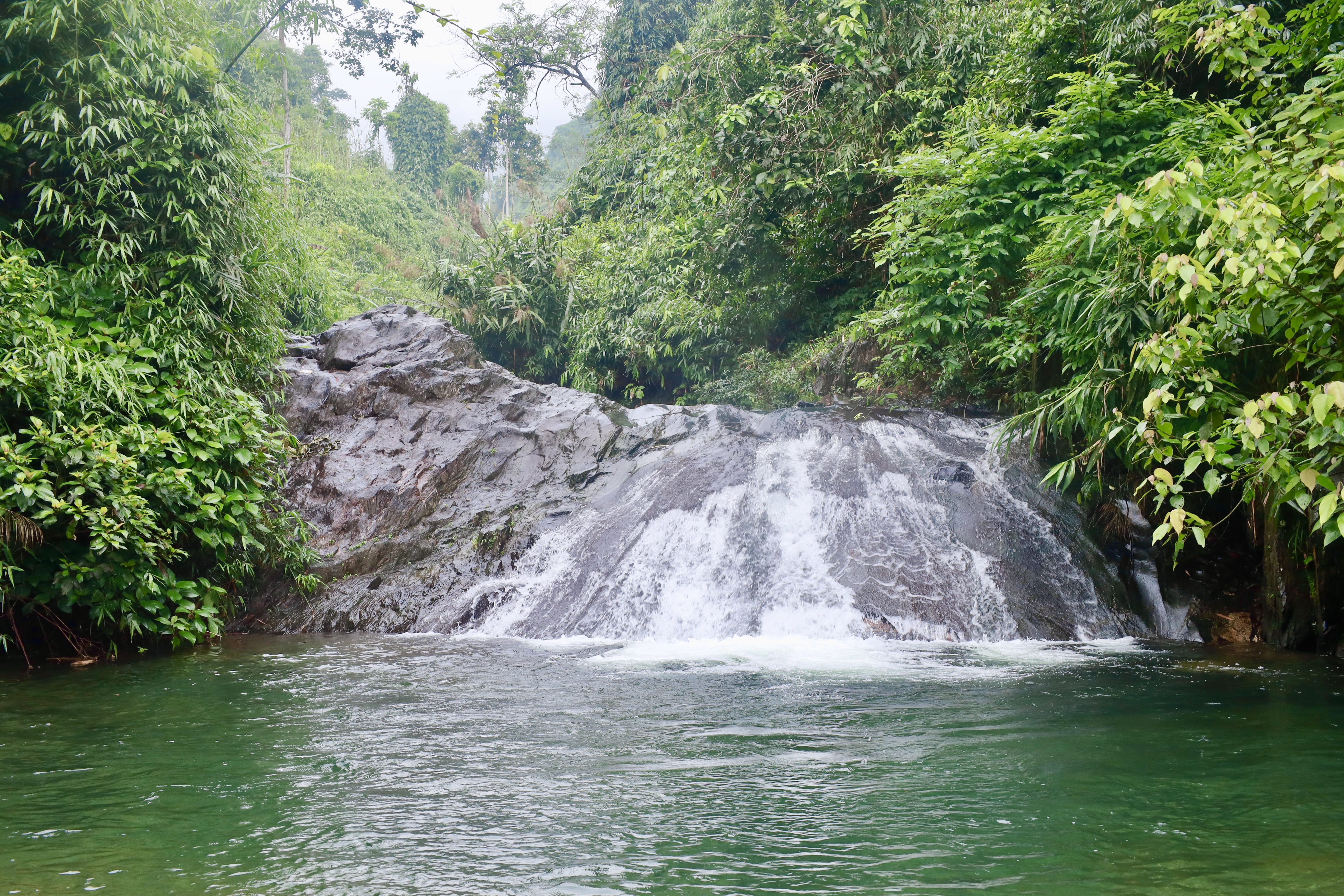 Ao Gioi-Suoi Tien, an attractive destination on the journey to the ancestral land