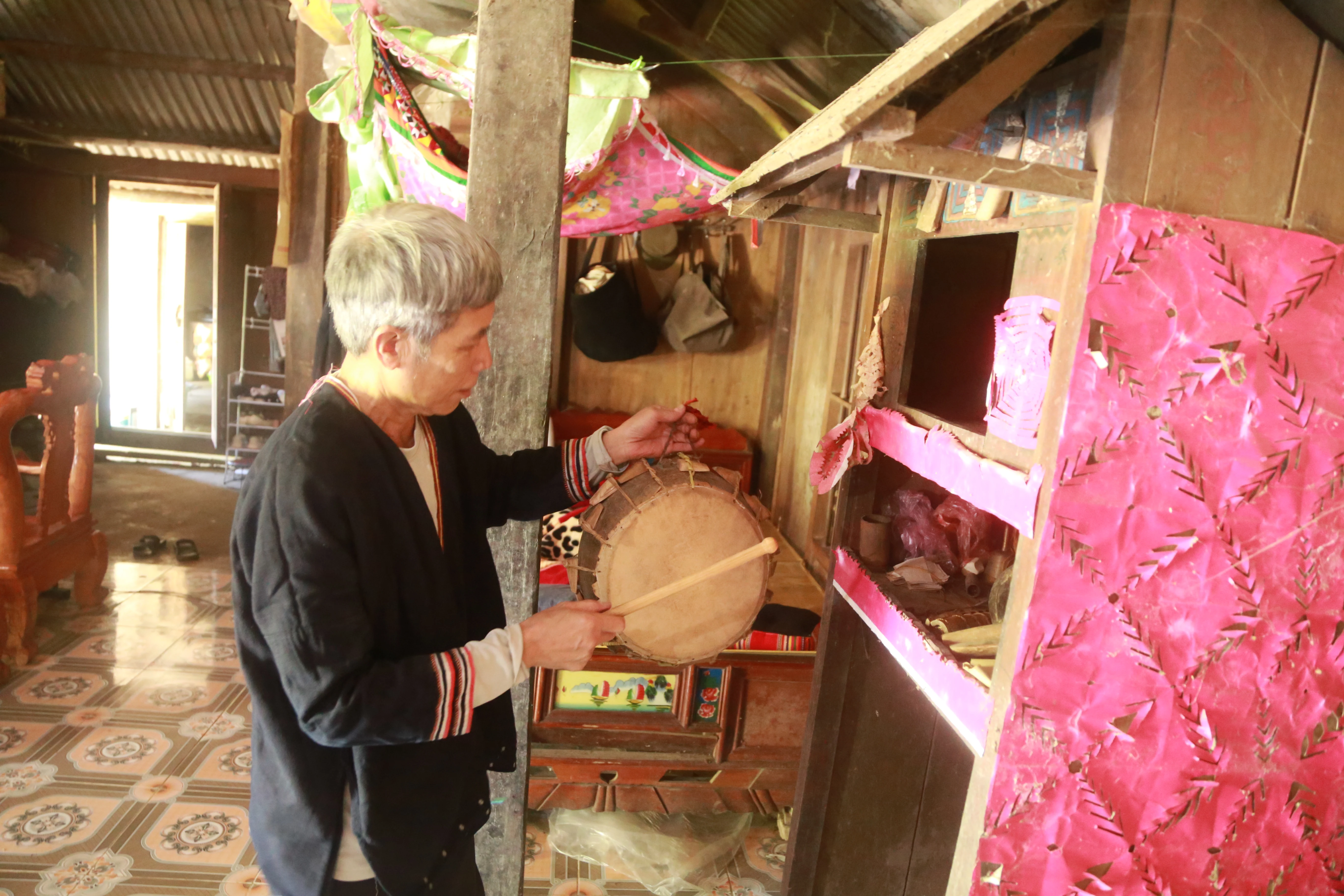 “Đất lạ hóa quê hương”
