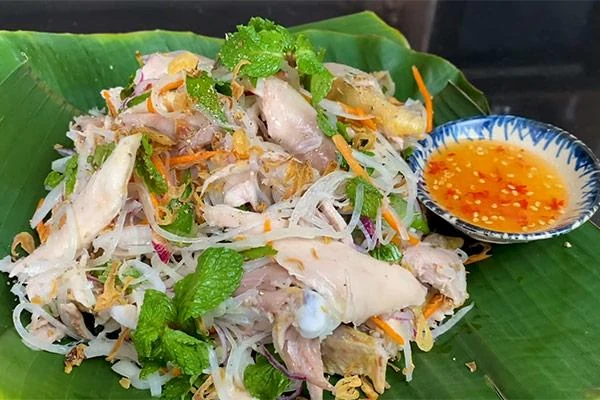 Những tác dụng phụ cần lưu ý của hành tây