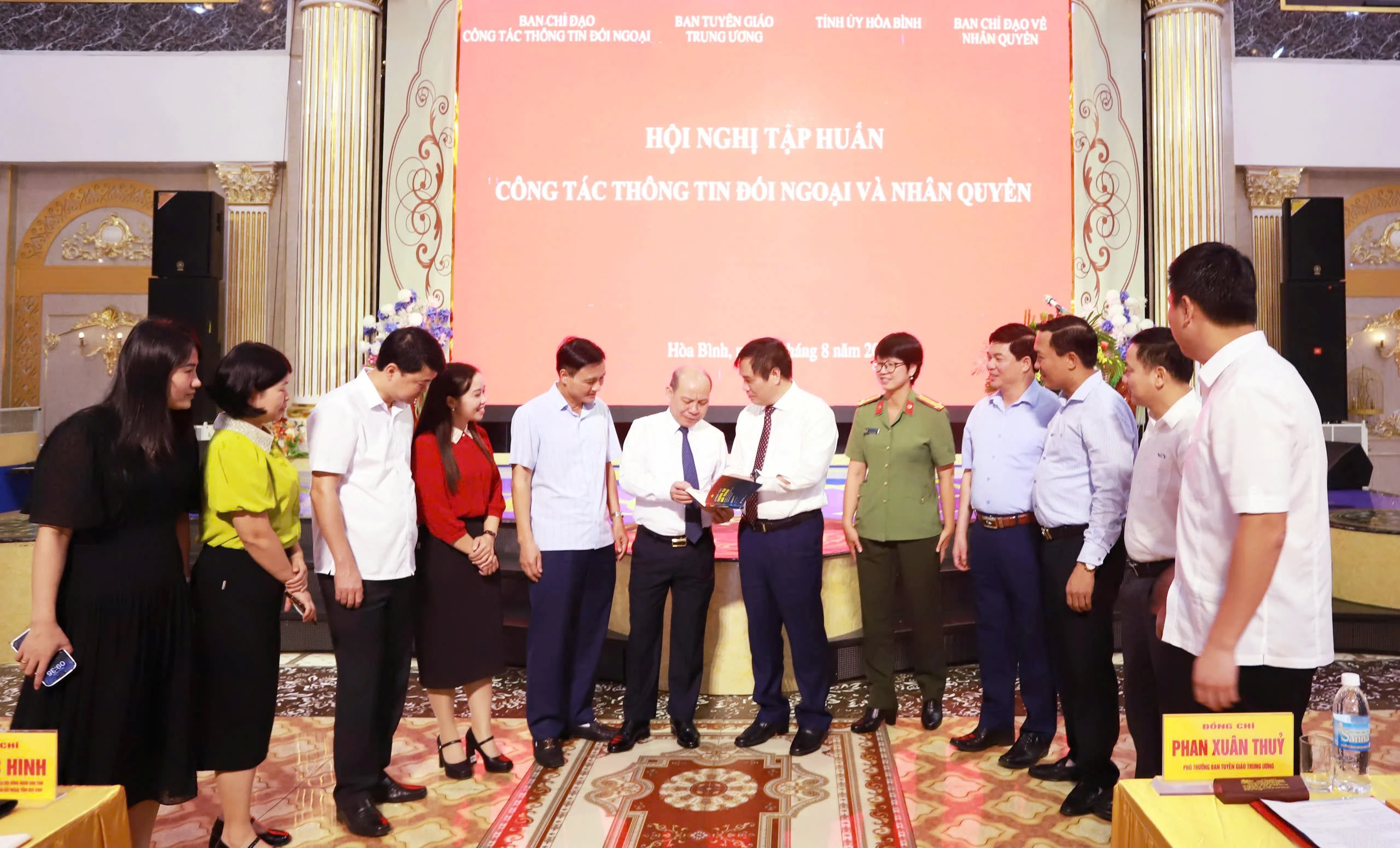 Training on foreign information and human rights in 2024