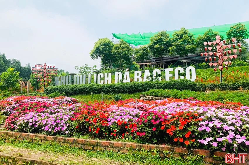 Hà Tĩnh: Đá bạc Eco được công nhận là điểm du lịch cấp tỉnh
