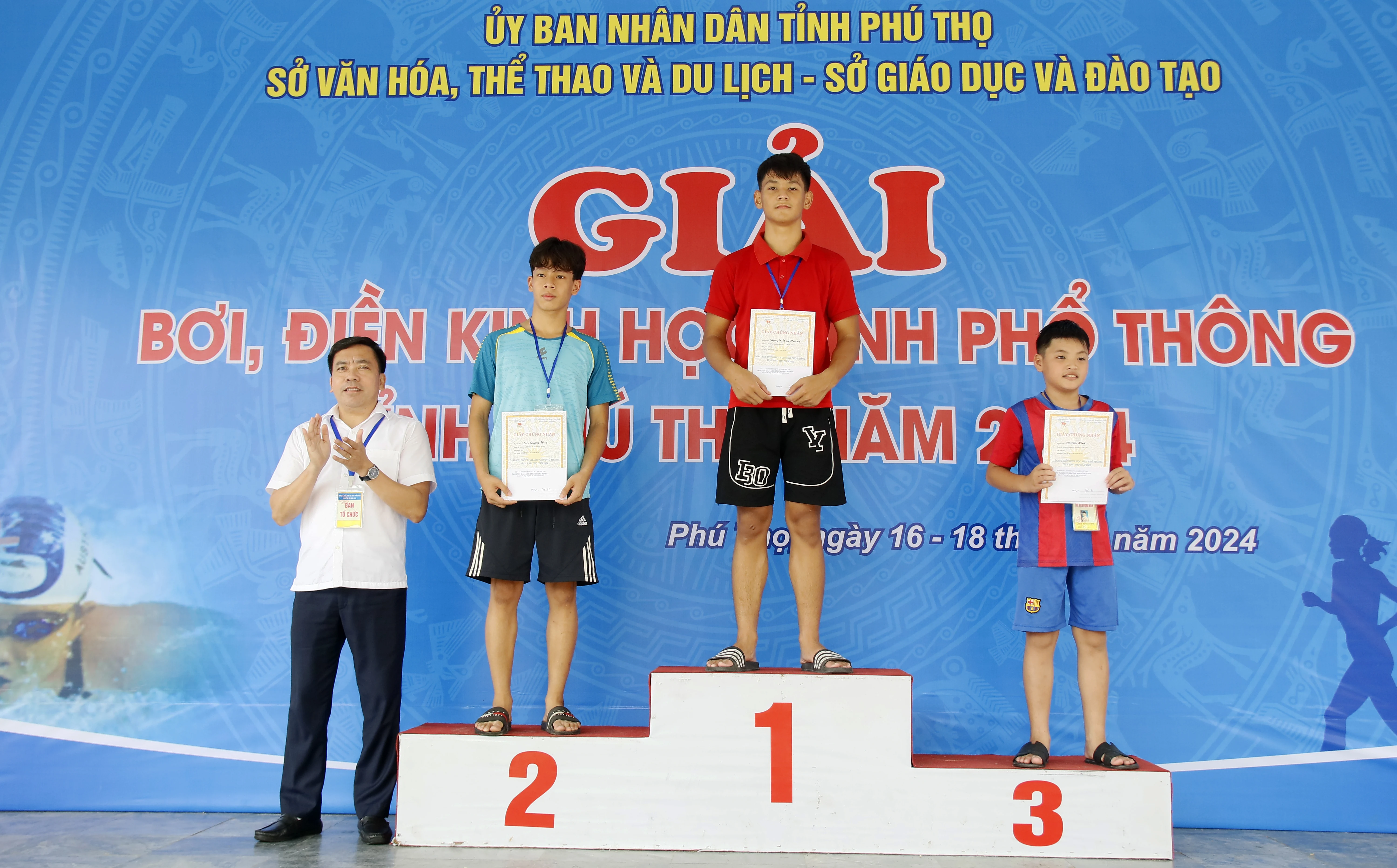Hoàn thành chương trình thi đấu tại Giải Bơi - Điền kinh học sinh phổ thông