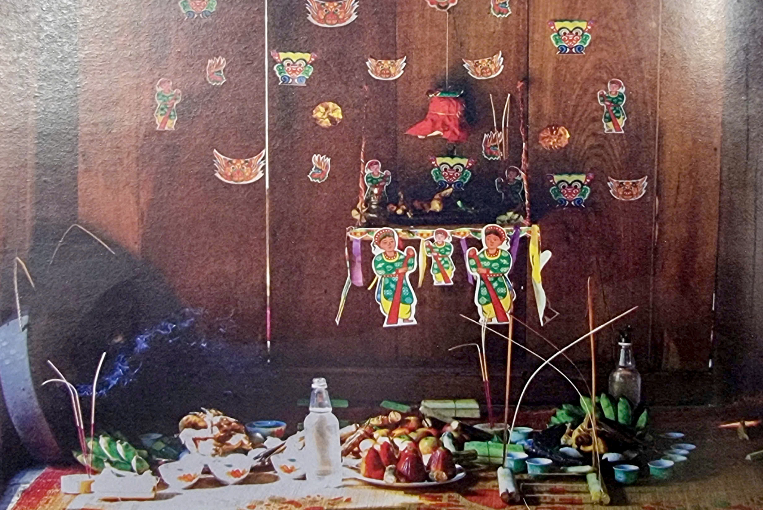 Ancestor worship of the Muong