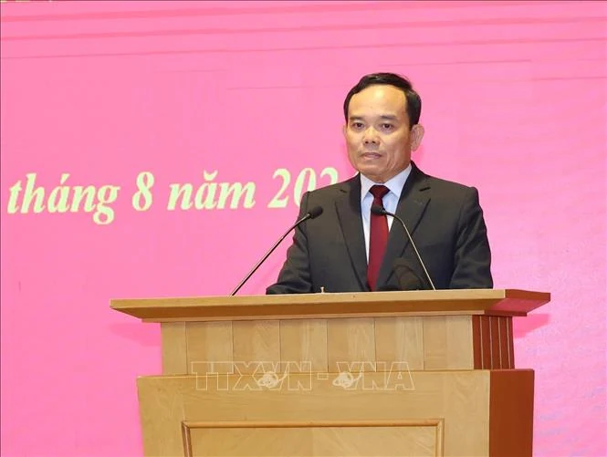 Công bố quyết định của Bộ Chính trị phân công Trưởng Ban Kinh tế Trung ương và Trưởng Ban Dân vận Trung ương