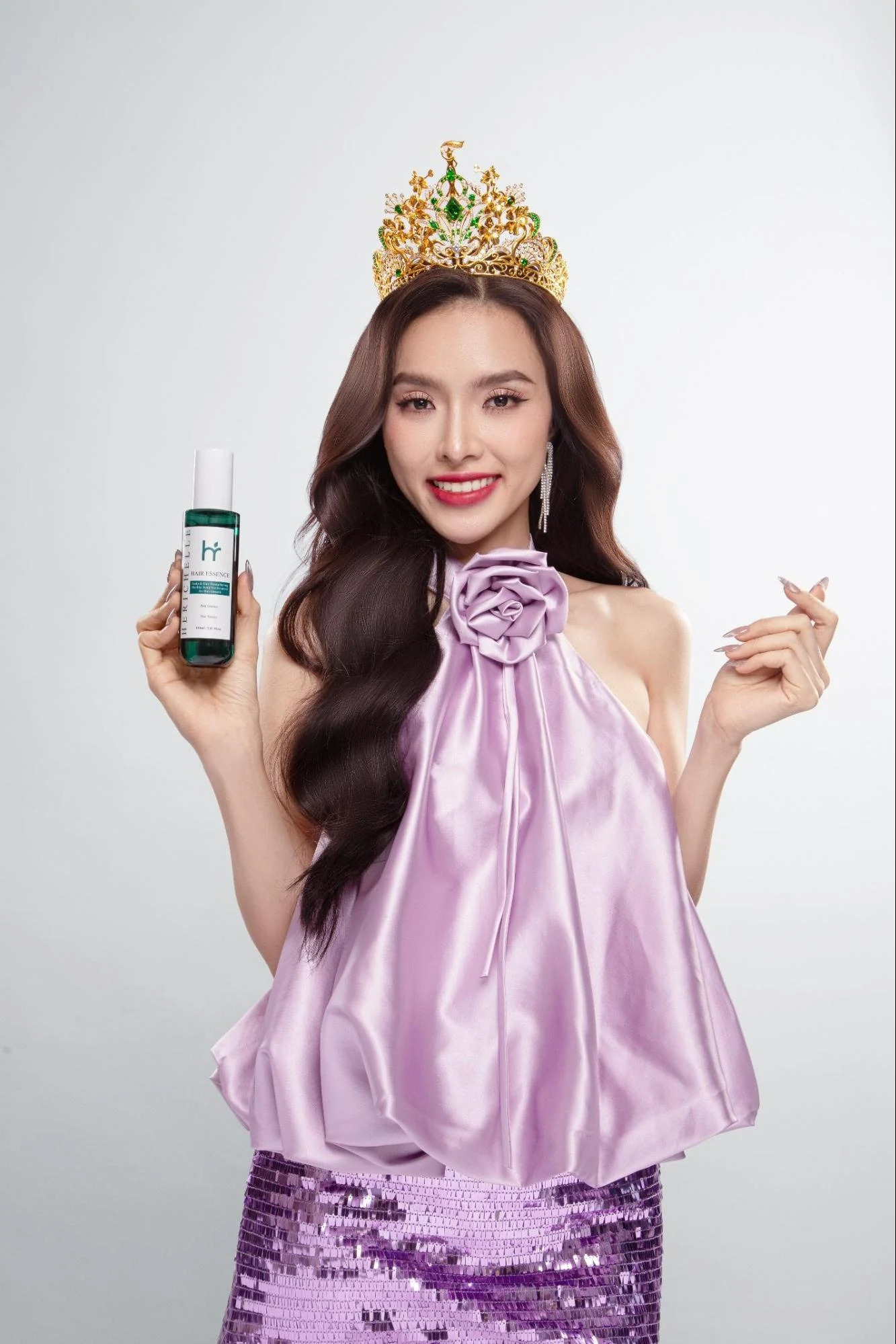 Tinh chất dưỡng tóc Herichelle - Chân ái cho mái tóc dày đẹp của top 5 hoa hậu Miss Grand.
