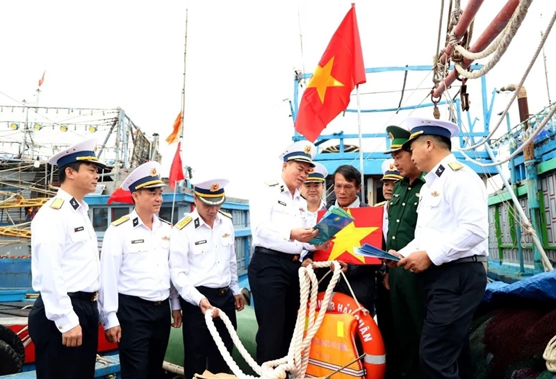 Vùng 3 Hải quân: Xứng đáng là điểm tựa của ngư dân