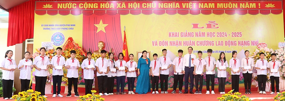 Phú Thọ: Trên 397.000 học sinh khai giảng năm học mới 2024-2025