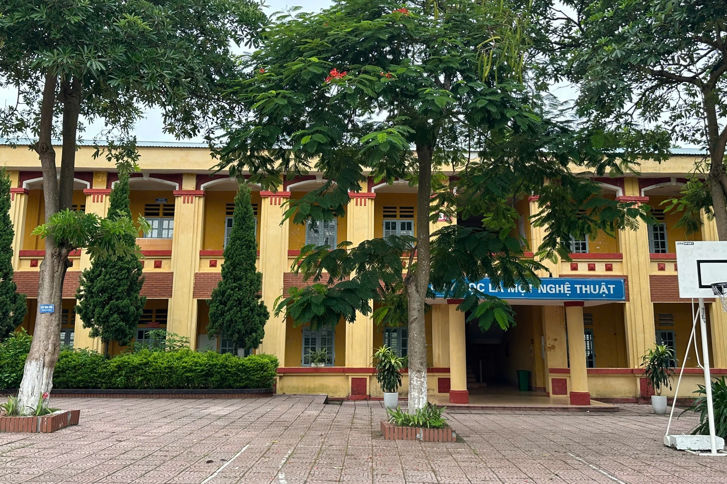 Cho học sinh nghỉ học để phòng tránh cơn bão số 3