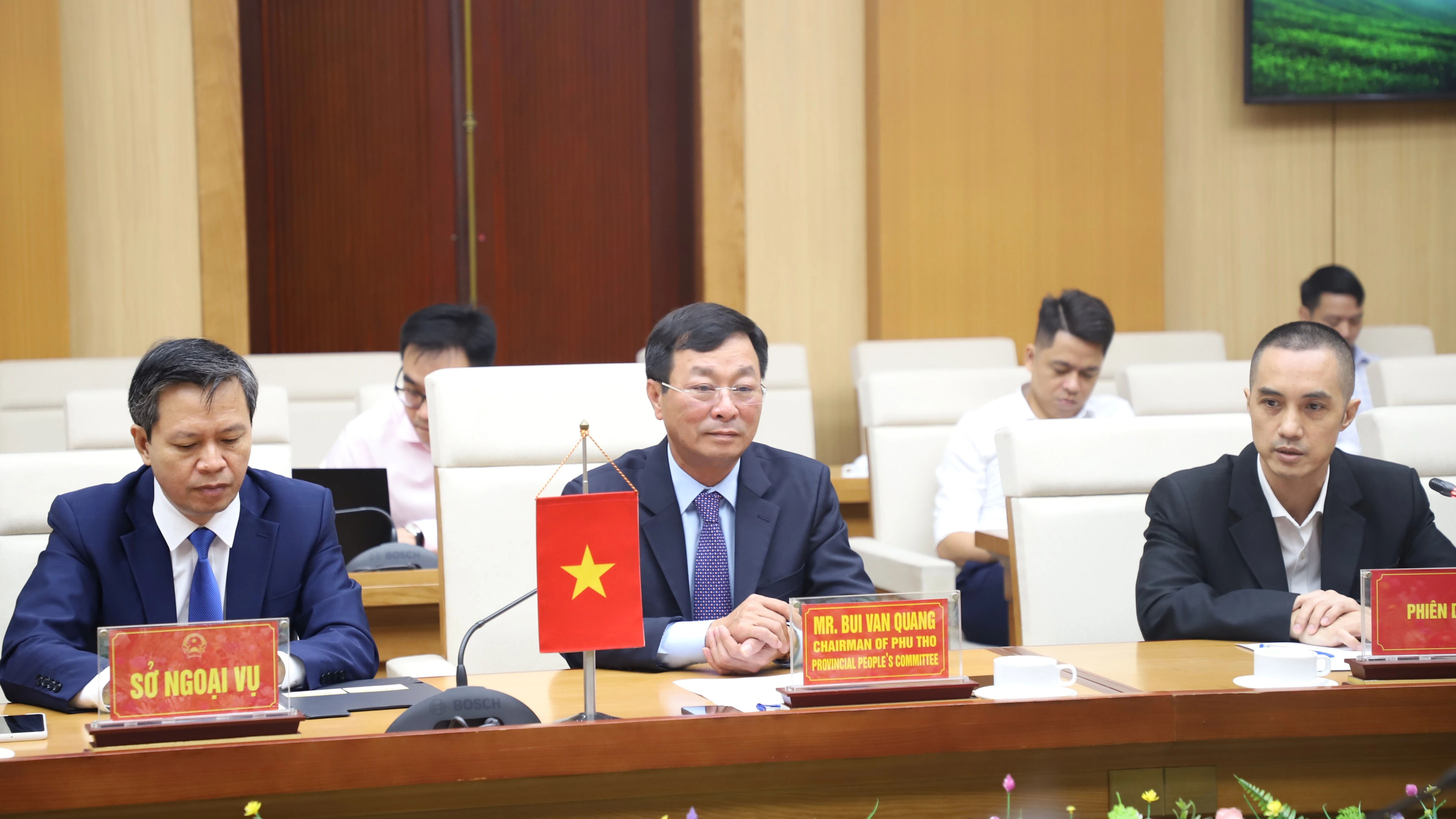 Chairman of the Provincial People’s Committee Bui Van Quang received a delegation from the Bavarian State Health Policy Board, Federal Republic of Germany