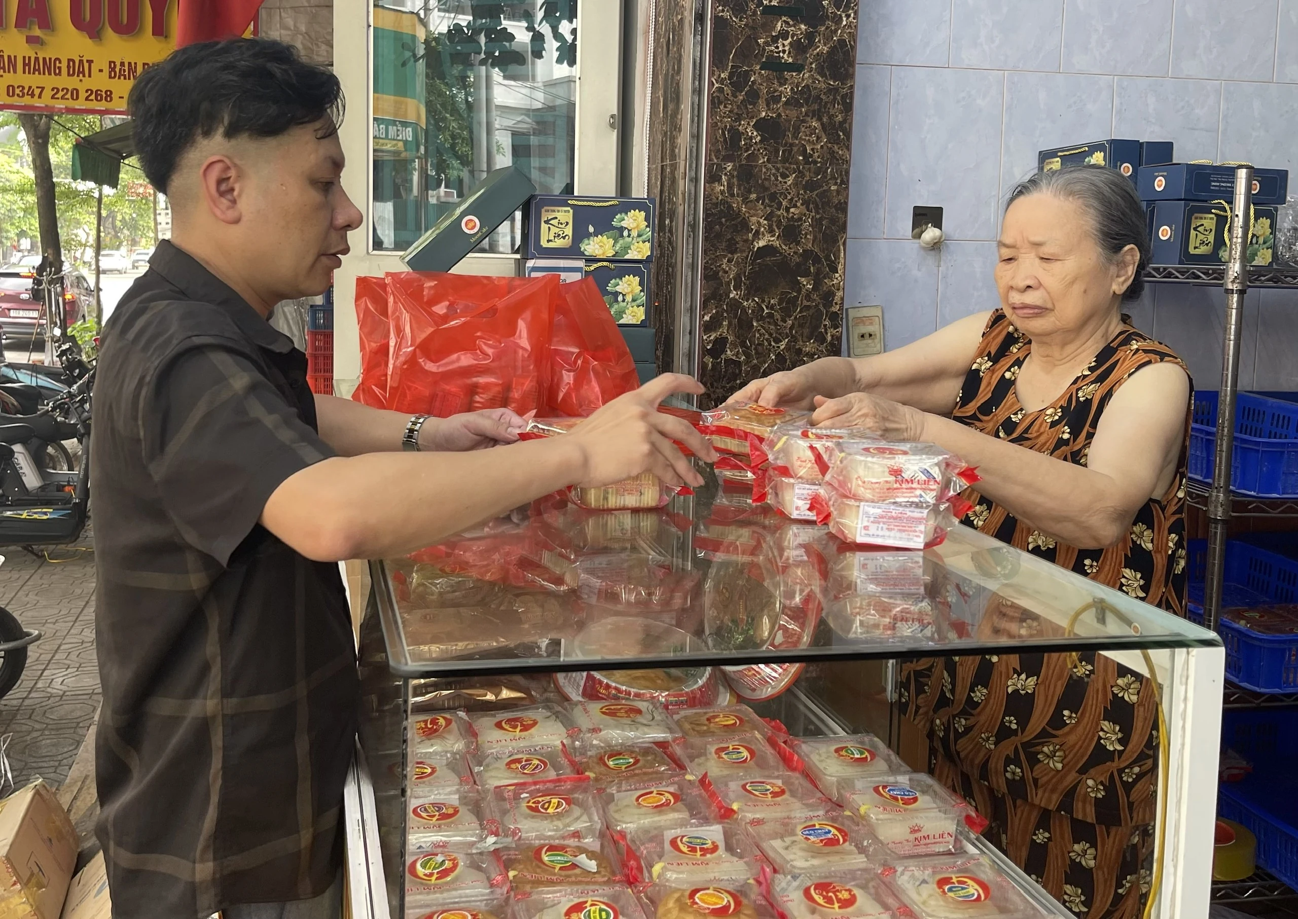 Bánh Trung thu và ngăn ngừa nỗi lo hàng giả!