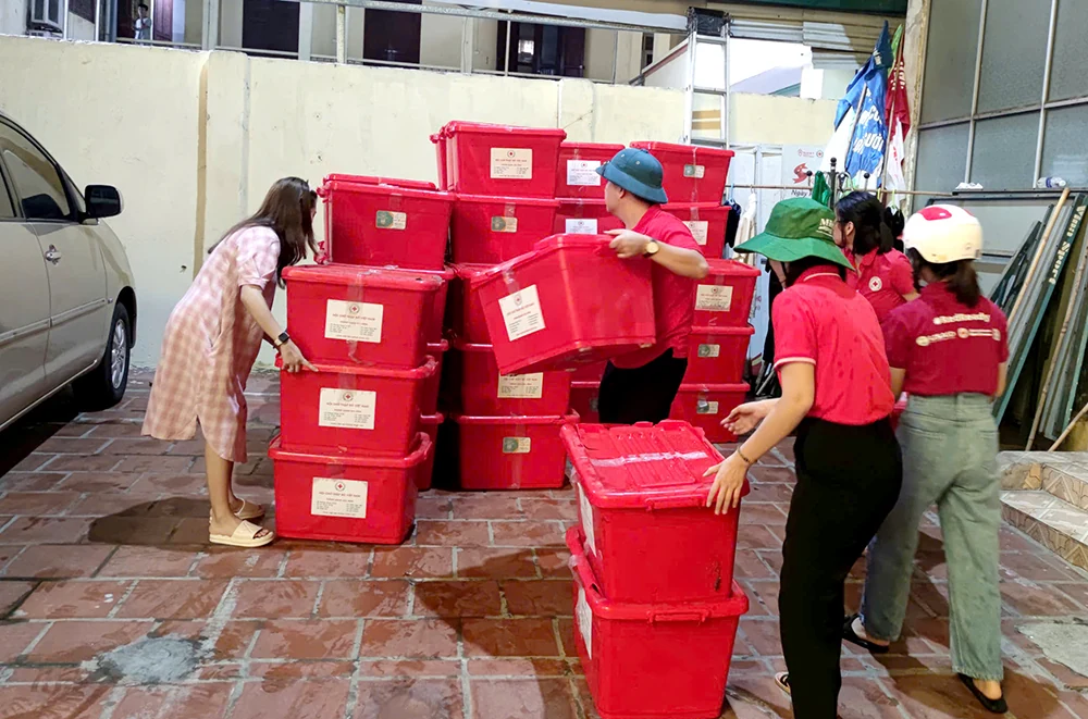 Hơn 38 tỷ đồng ủng hộ đồng bào bị thiệt hại do cơn bão số 3 gây ra