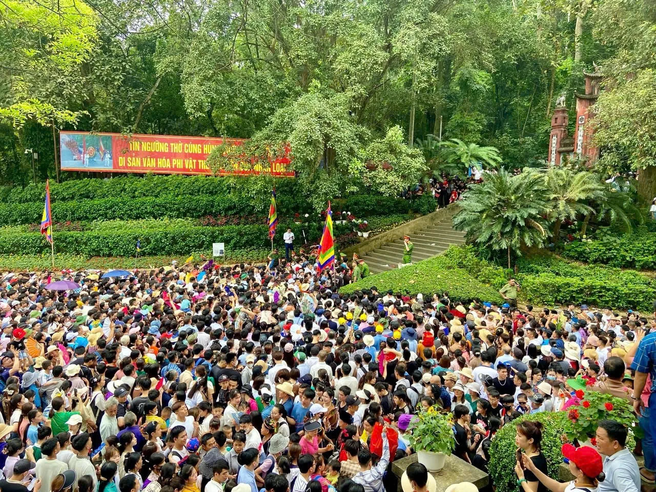 Biểu tượng thiêng liêng