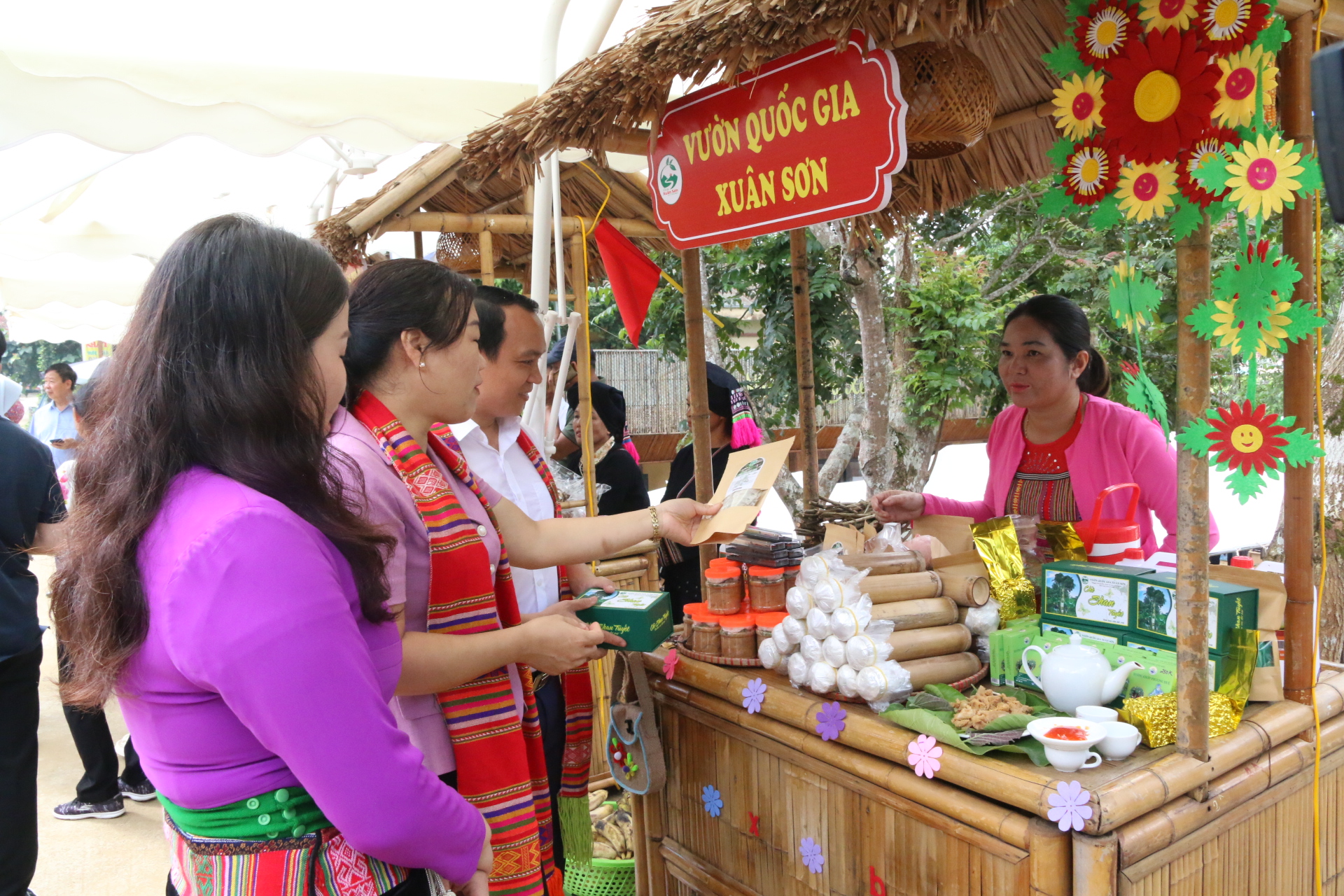 Colorful Xuan Son - A Distinctive Destination in Phu Tho for the 2/9 Holiday