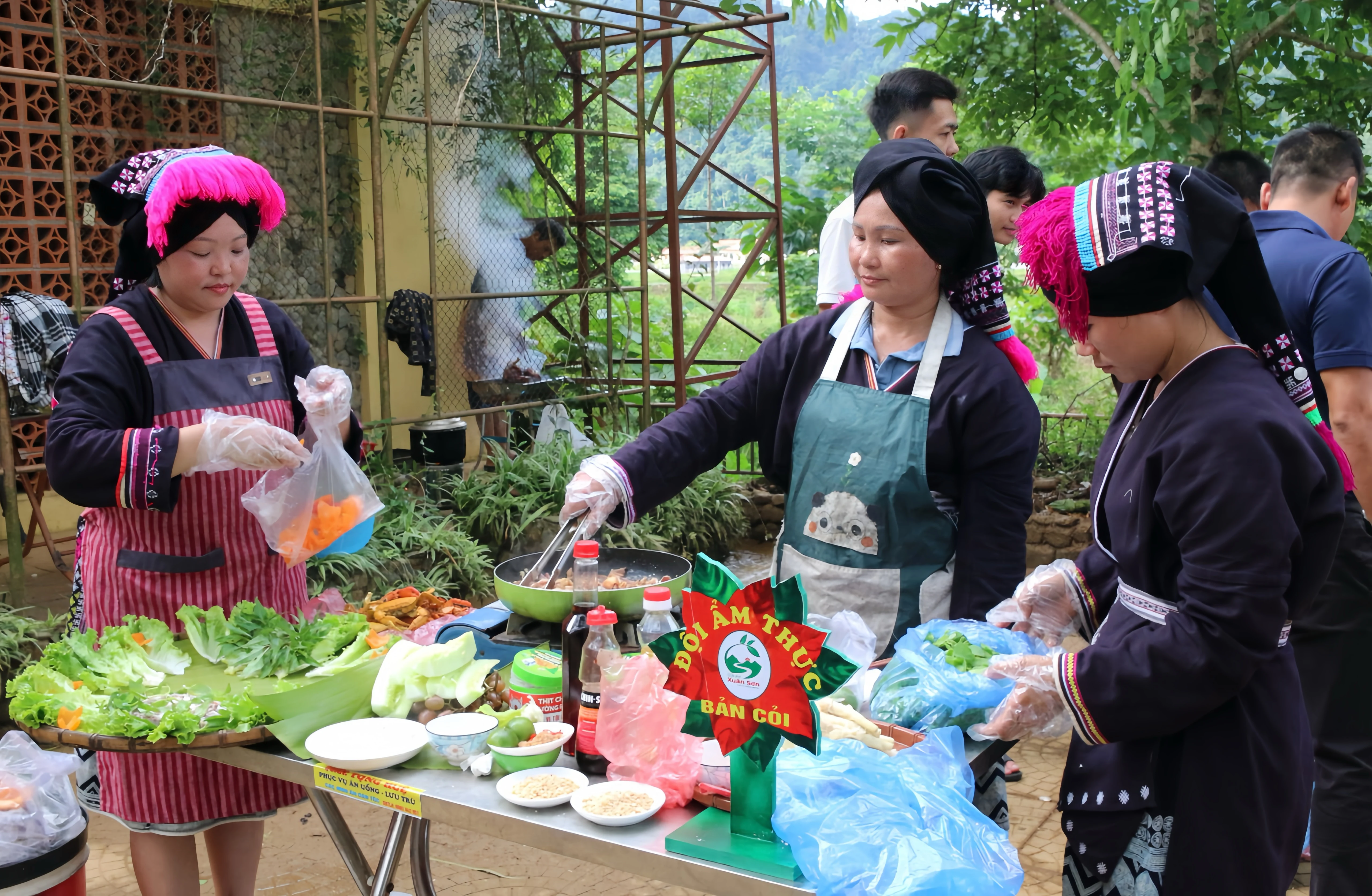 Colorful Xuan Son - A Distinctive Destination in Phu Tho for the 2/9 Holiday