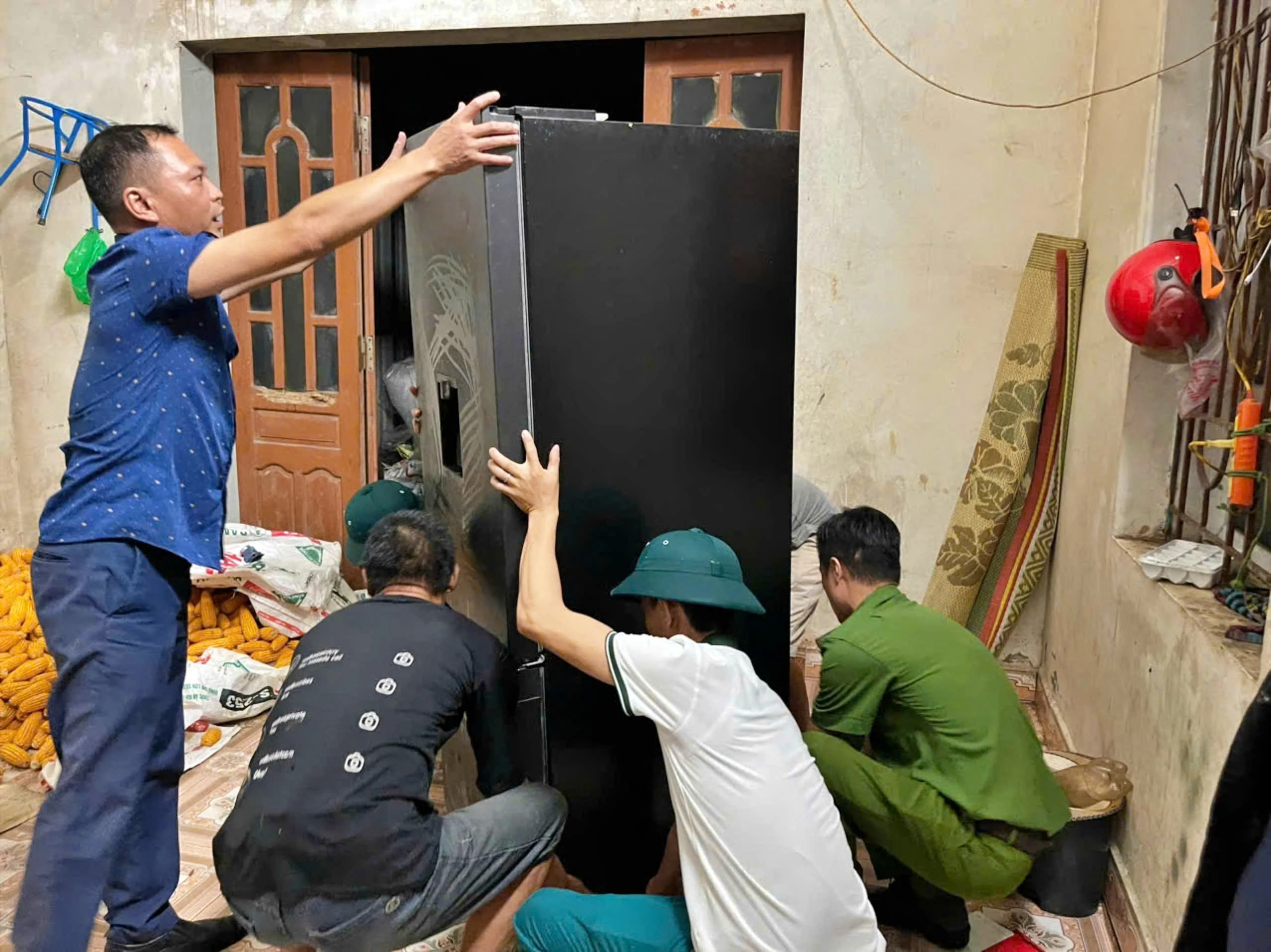 14 ngày giúp Nhân dân khắc phục hậu quả thiên tai