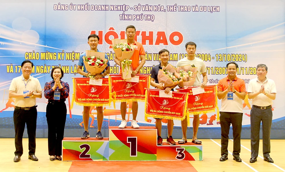 Bế mạc Hội thao chào mừng kỷ niệm Ngày thành lập Đảng bộ Khối Doanh nghiệp tỉnh