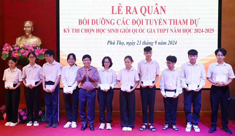 Ra quân bồi dưỡng học sinh giỏi Quốc gia năm học 2024-2025