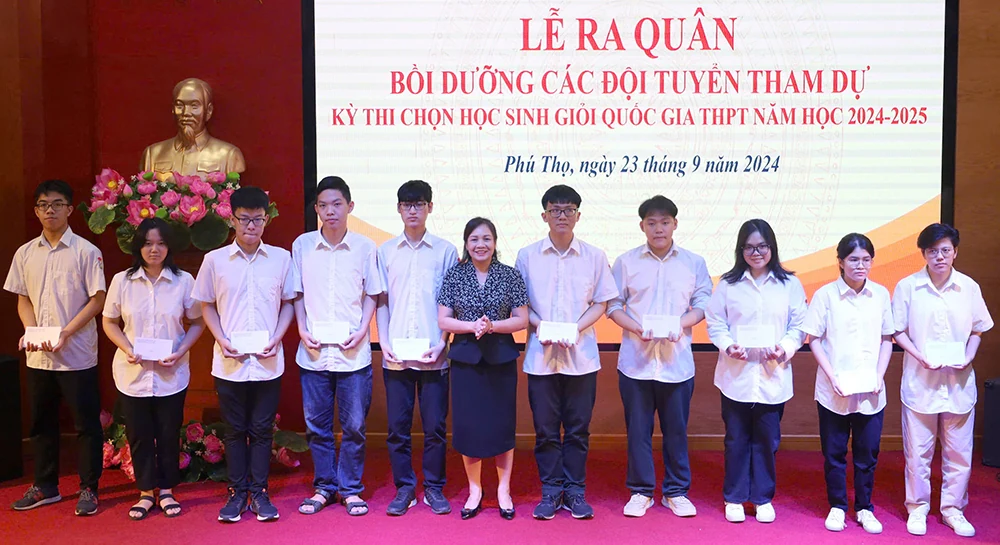 Ra quân bồi dưỡng học sinh giỏi Quốc gia năm học 2024-2025
