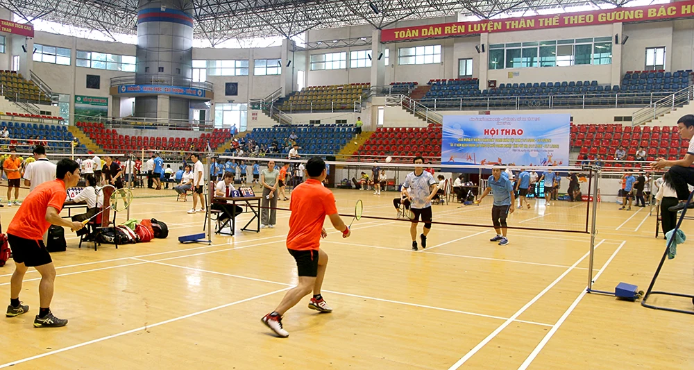 Hội thao chào mừng kỷ niệm Ngày thành lập Đảng bộ Khối Doanh nghiệp tỉnh