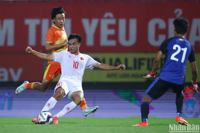 Vòng loại U20 châu Á: Việt Nam thắng đậm 5-0 Bhutan