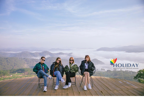 Chinh phục mây trời với tour săn mây Đà Lạt tại Dalat Holiday