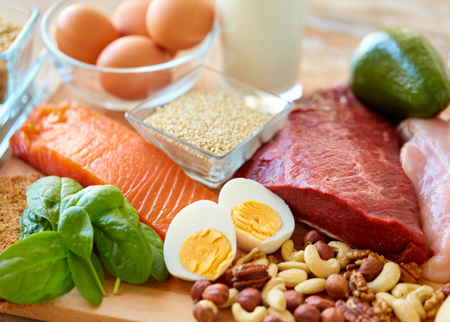 Cơ thể cần bao nhiêu protein là đủ?