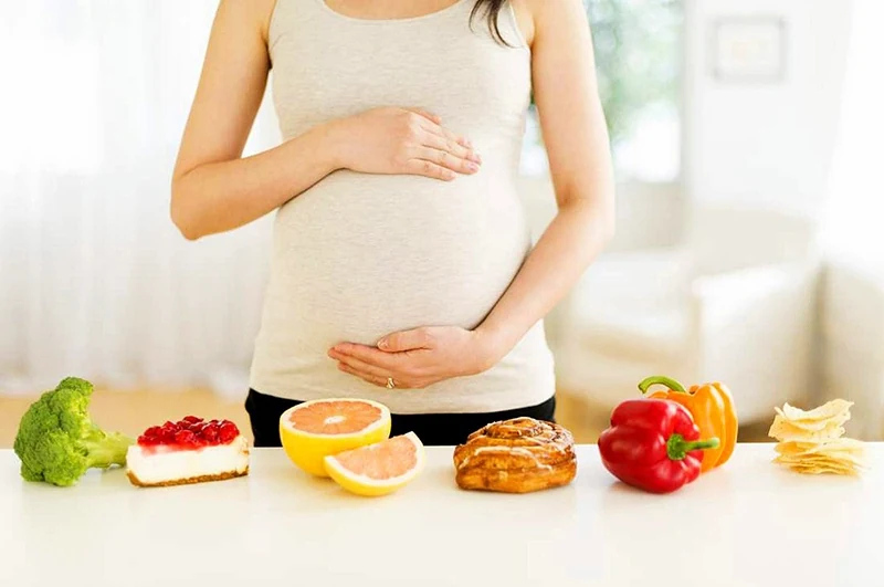 Bổ sung dinh dưỡng cho mẹ bầu 3 tháng đầu: Nên ăn gì? Kiêng gì?
