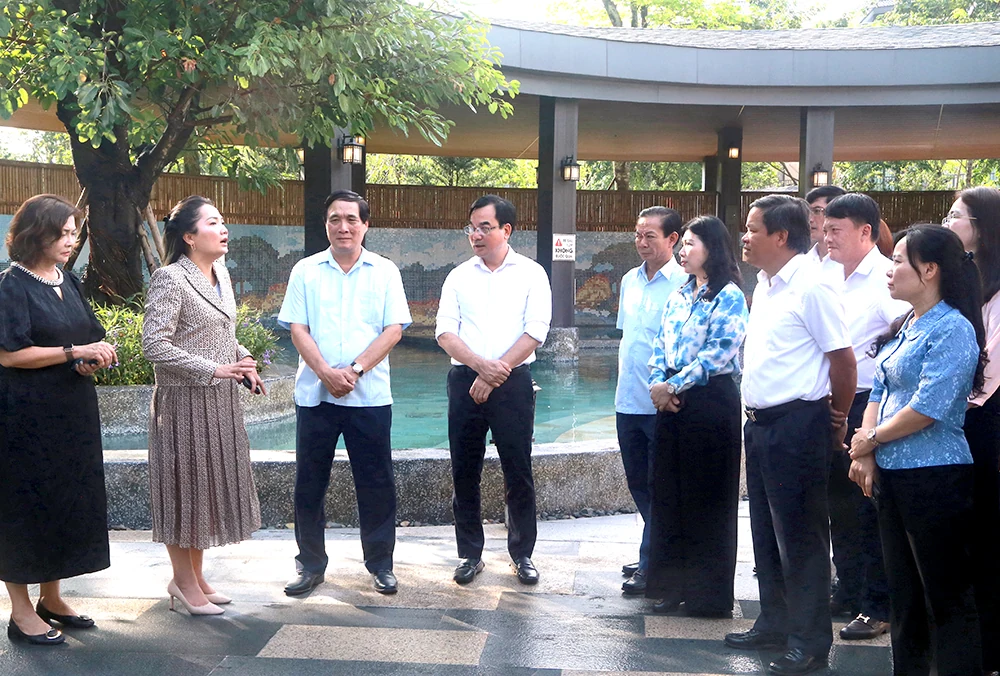 Supervising the implementation of tourism development tasks in Thanh Thuy district