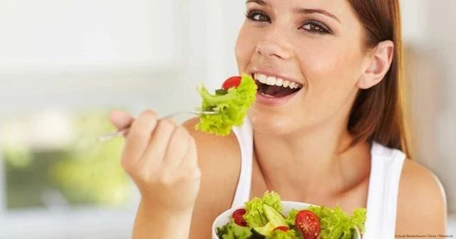 Những lợi ích bất ngờ của việc ăn chậm lại