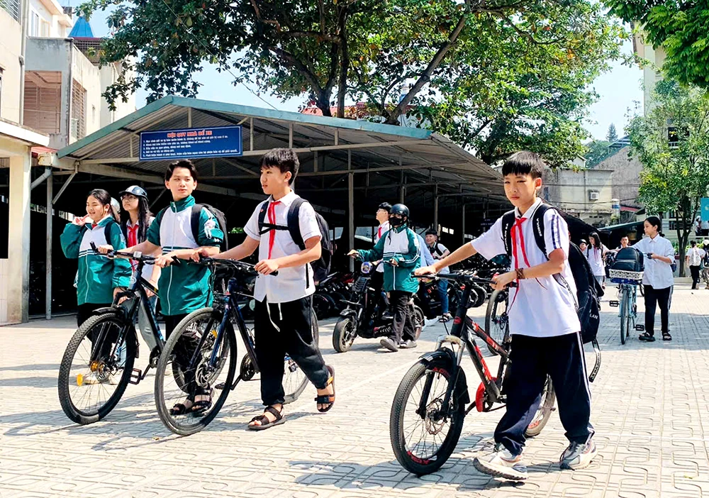 Bài học để tham gia giao thông an toàn