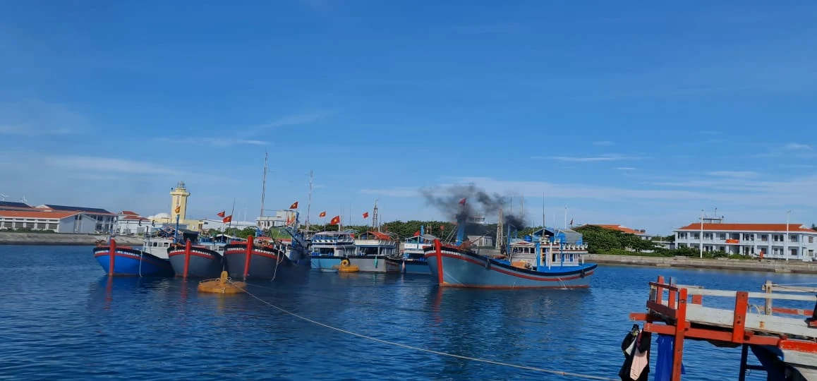 Để điểm tựa ngày càng vững chắc giữa trùng khơi sóng