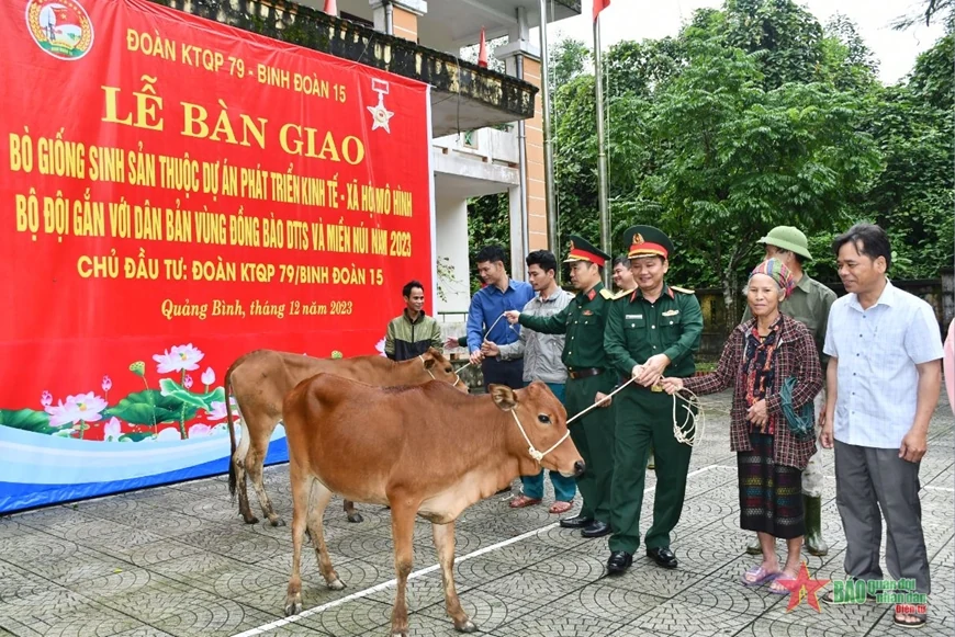 Xây thế trận lòng dân biên giới Quảng Bình