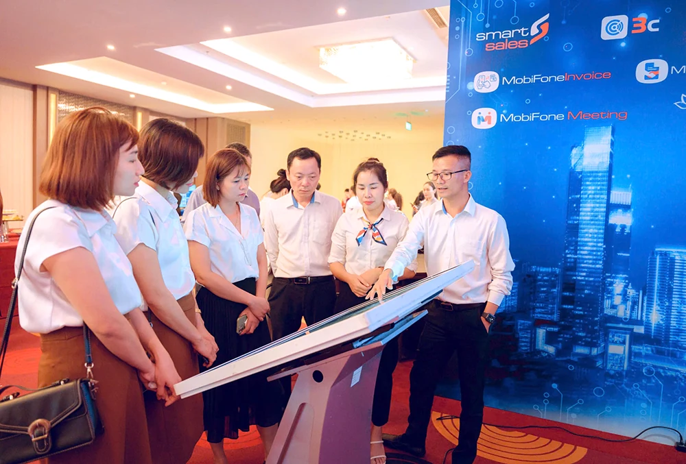 Đồng hành với doanh nghiệp chuyển đổi số