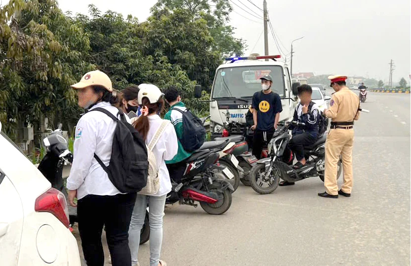 Phạt 978 trường hợp học sinh phạm Luật Giao thông đường bộ