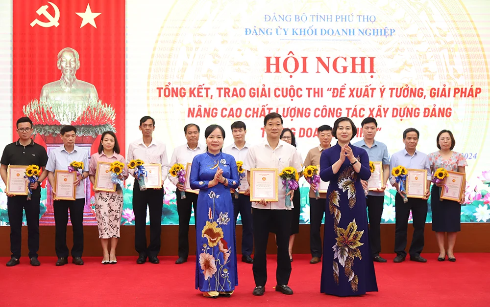 Trao giải cuộc thi Đề xuất ý tưởng, giải pháp nâng cao chất lượng công tác xây dựng Đảng trong doanh nghiệp