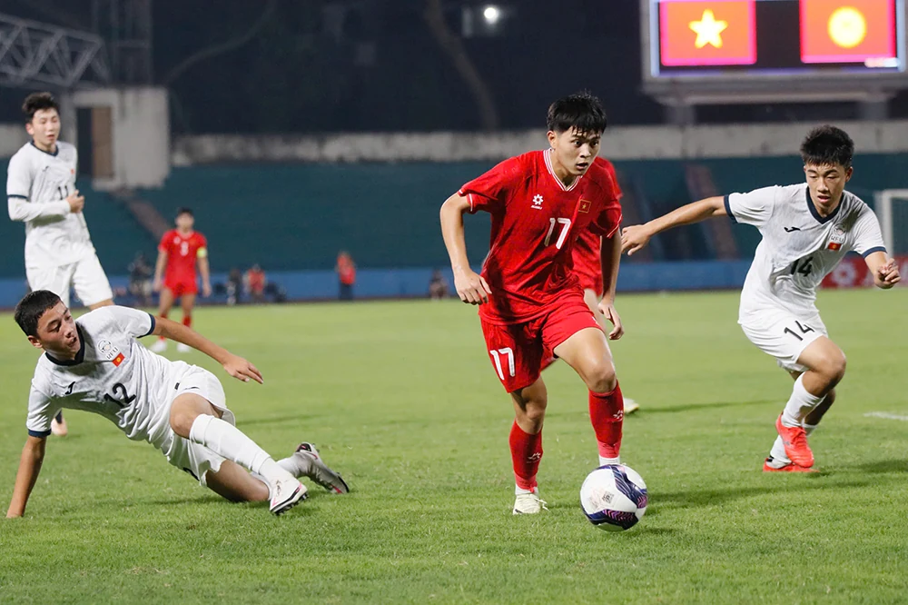 U17 Việt Nam chia điểm trước U17 Kyrgyzstan