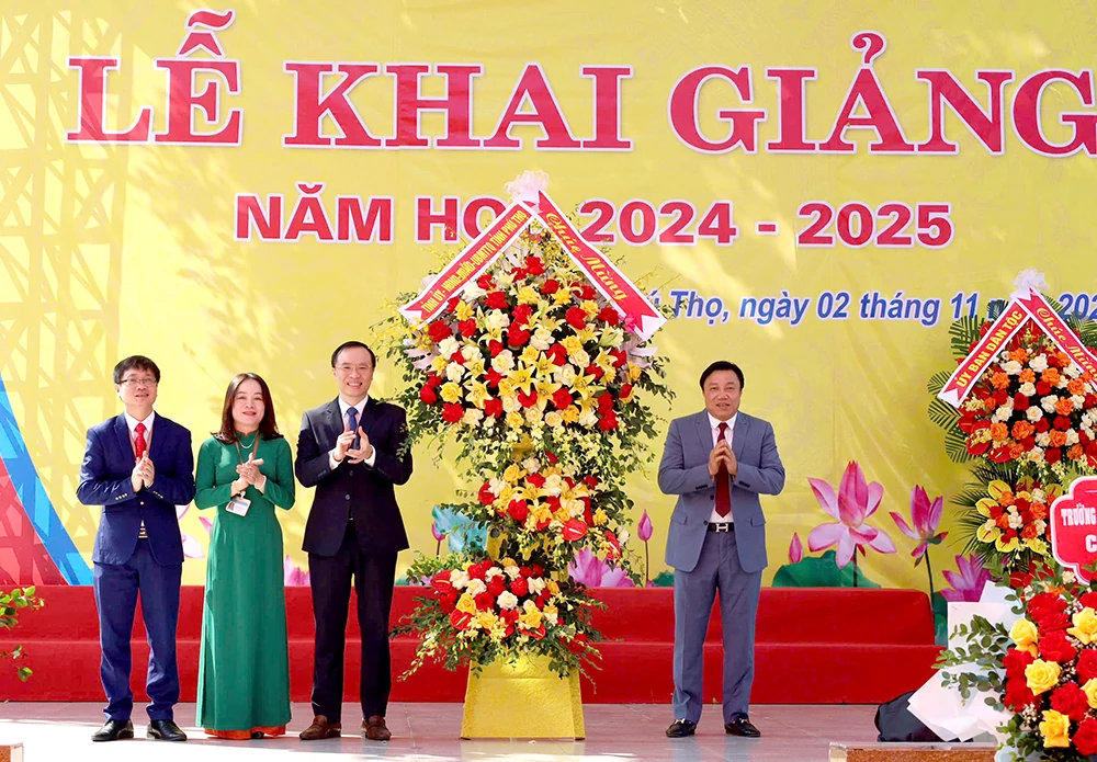 Bộ trưởng, Chủ nhiệm Ủy ban Dân tộc dự khai giảng tại Trường Dự bị Đại học Dân tộc Trung ương