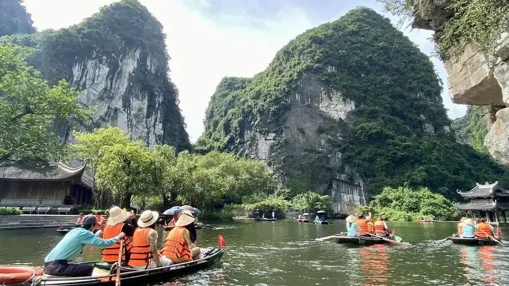 Du lịch Ninh Bình - Khám phá thiên đường trải nghiệm sinh thái cùng Meditours Ninh Bình