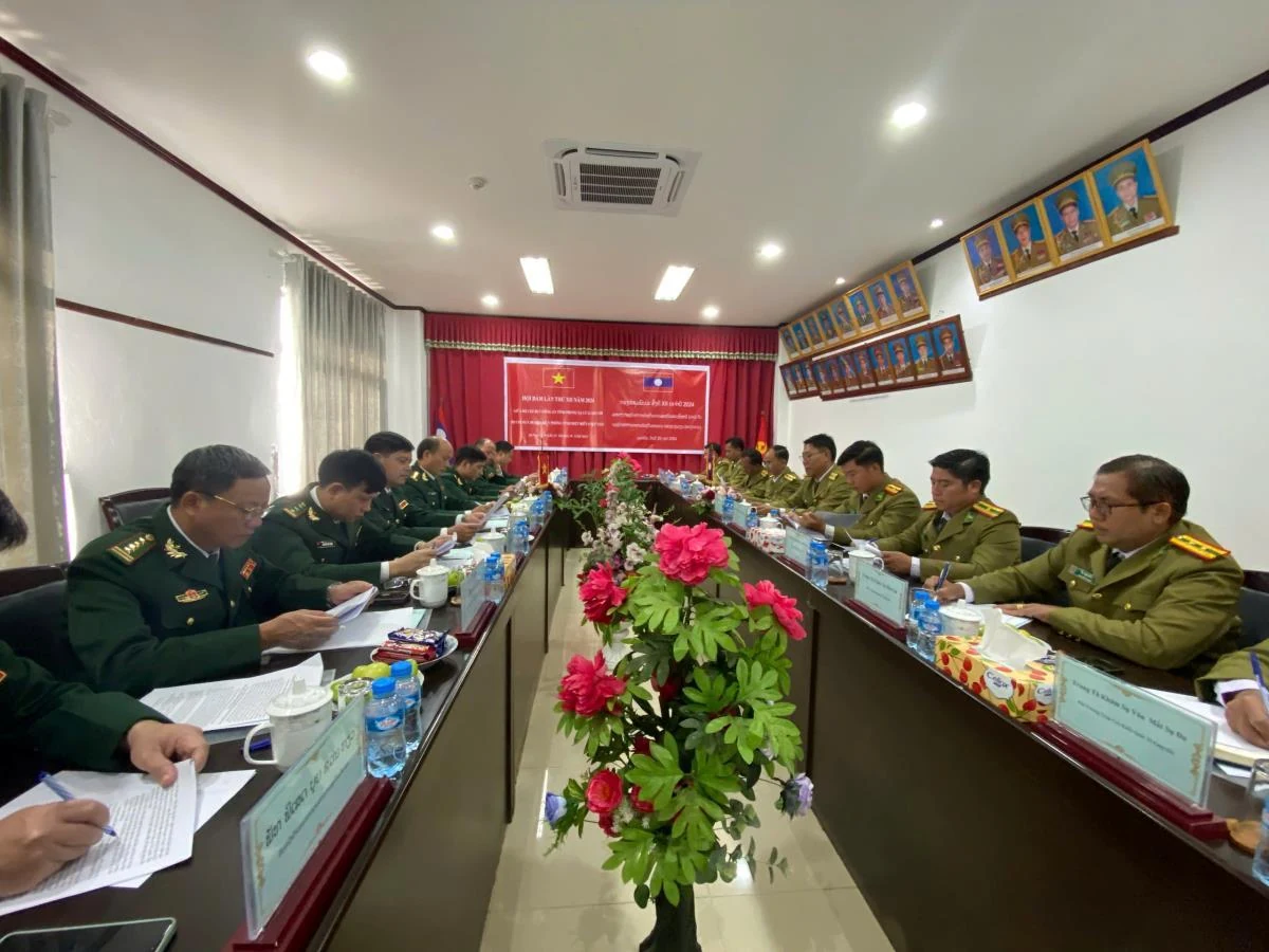 Đoàn kết xây dựng biên giới Việt Nam - Lào hòa bình, hữu nghị, hợp tác, cùng phát triển