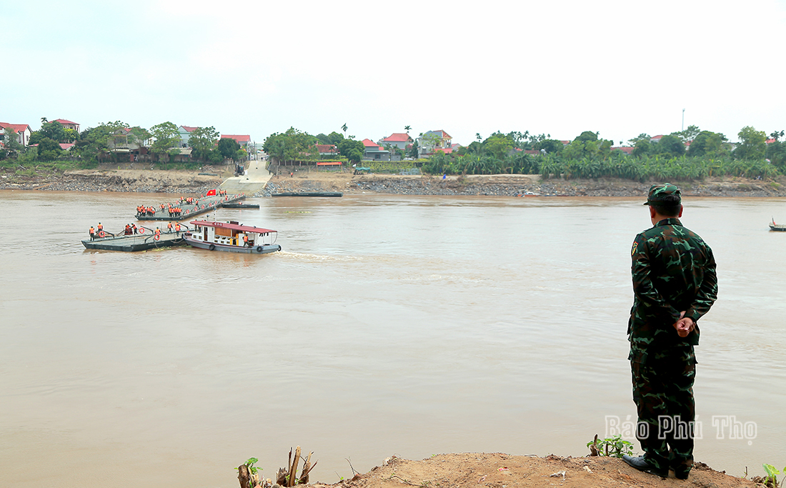 Completion of Temporary Floating Bridge Replacement at Phong Chau Bridge