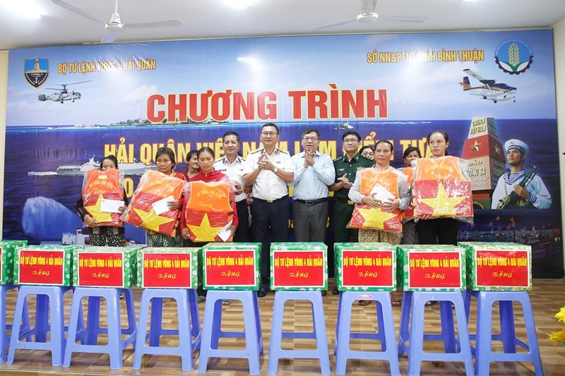 Xứng đáng là “điểm tựa vững chắc” cho ngư dân