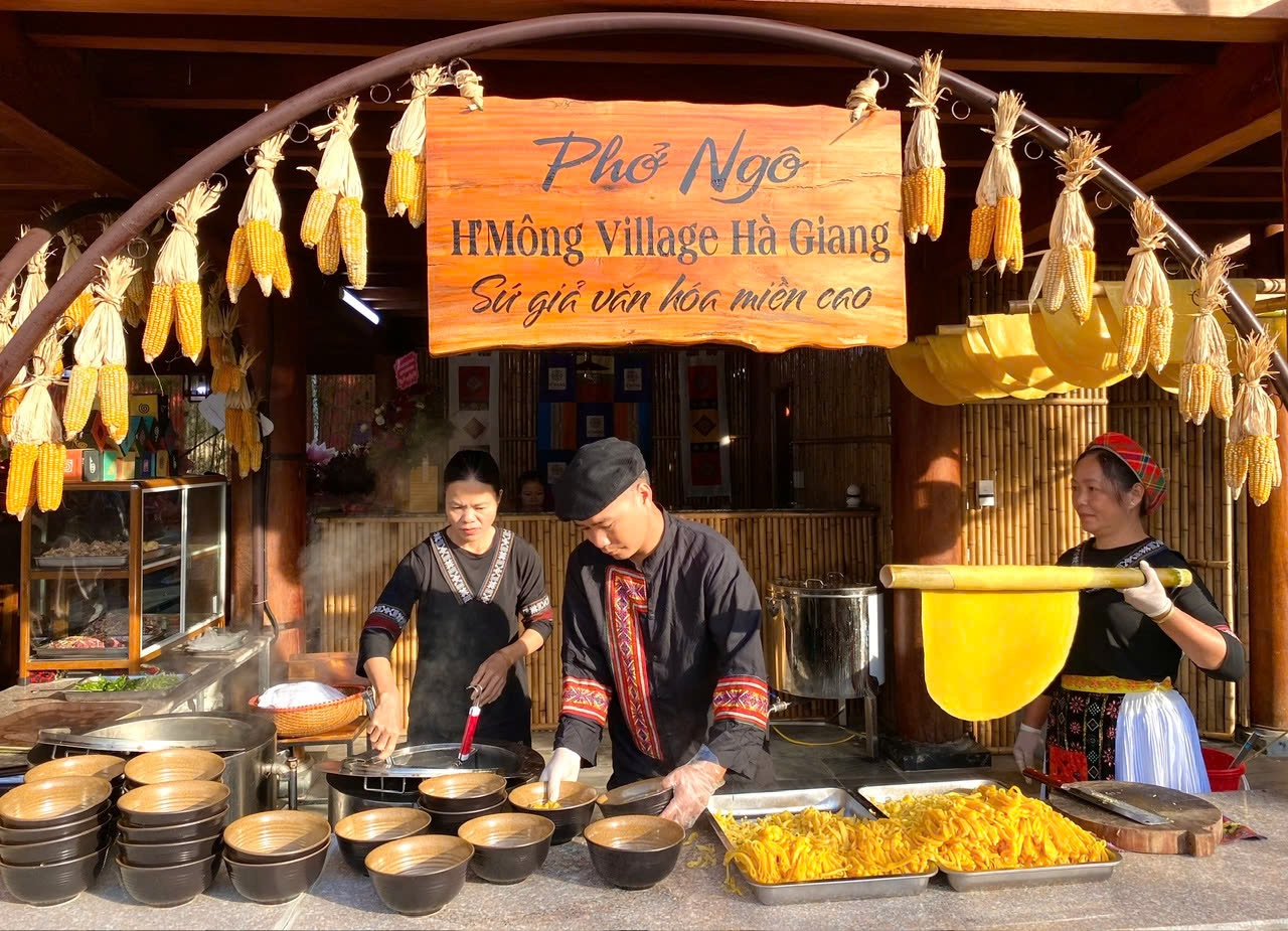 Phở ngô - “sứ giả văn hóa” của vùng núi đá Hà Giang