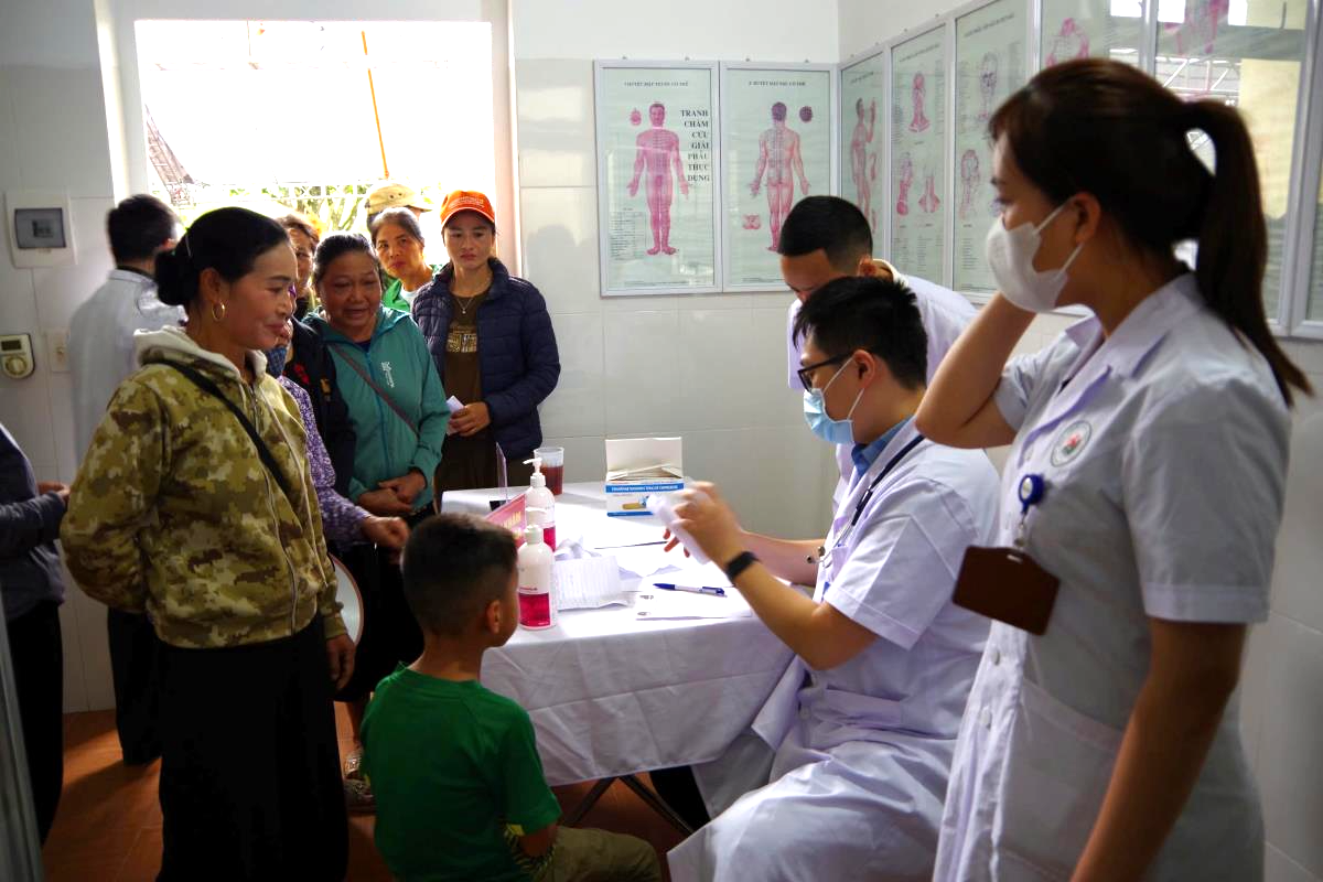 Nơi ghi dấu tình hữu nghị đặc biệt, gắn bó keo sơn Việt Nam - Lào