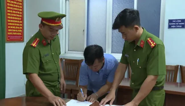Công an TP Hồ Chí Minh khởi tố nhiều đối tượng mua bán trái phép chất độc Xyanua