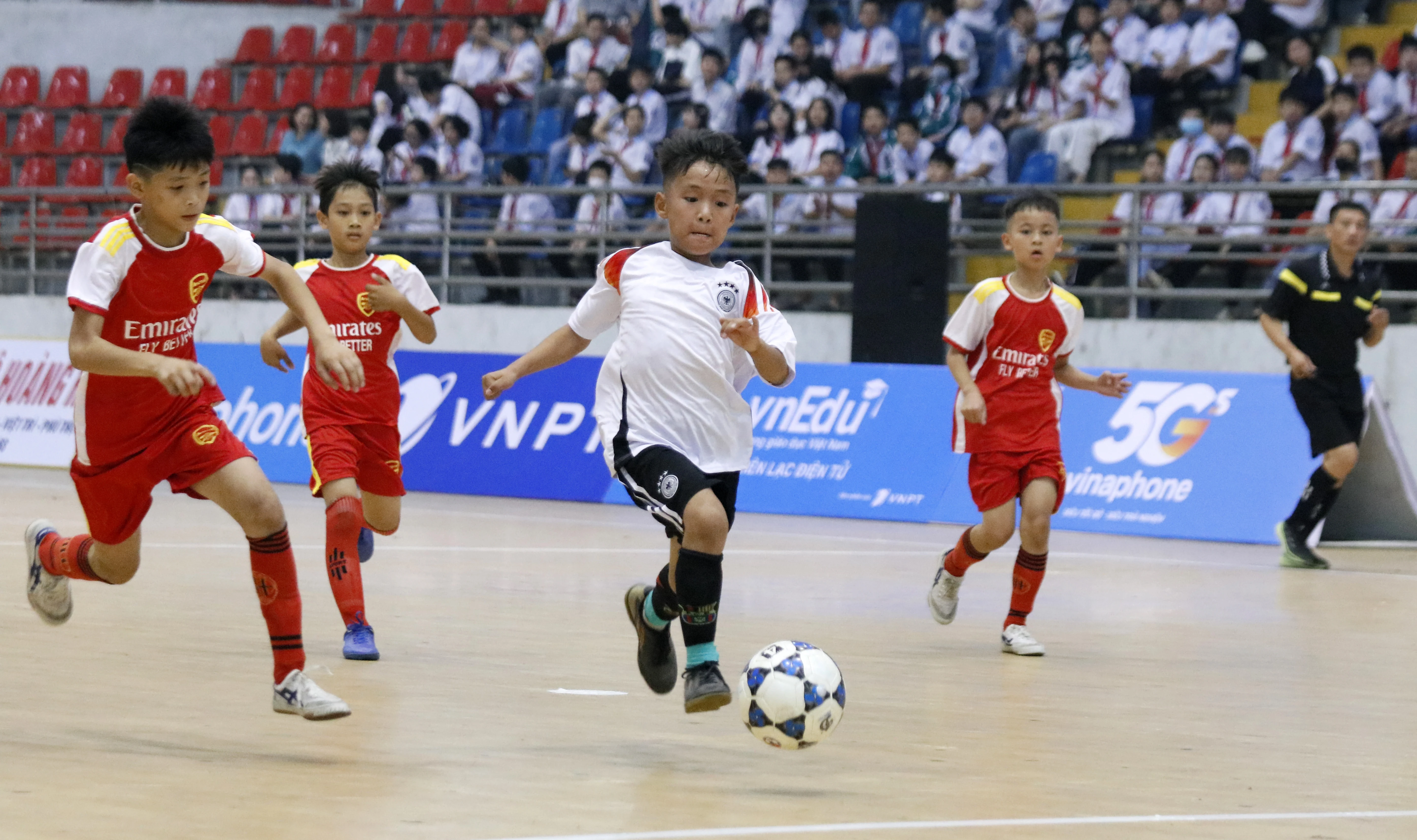 Khai mạc Giải Bóng đá Thiếu niên, Nhi đồng Cúp Truyền hình tỉnh Phú Thọ - VNPT