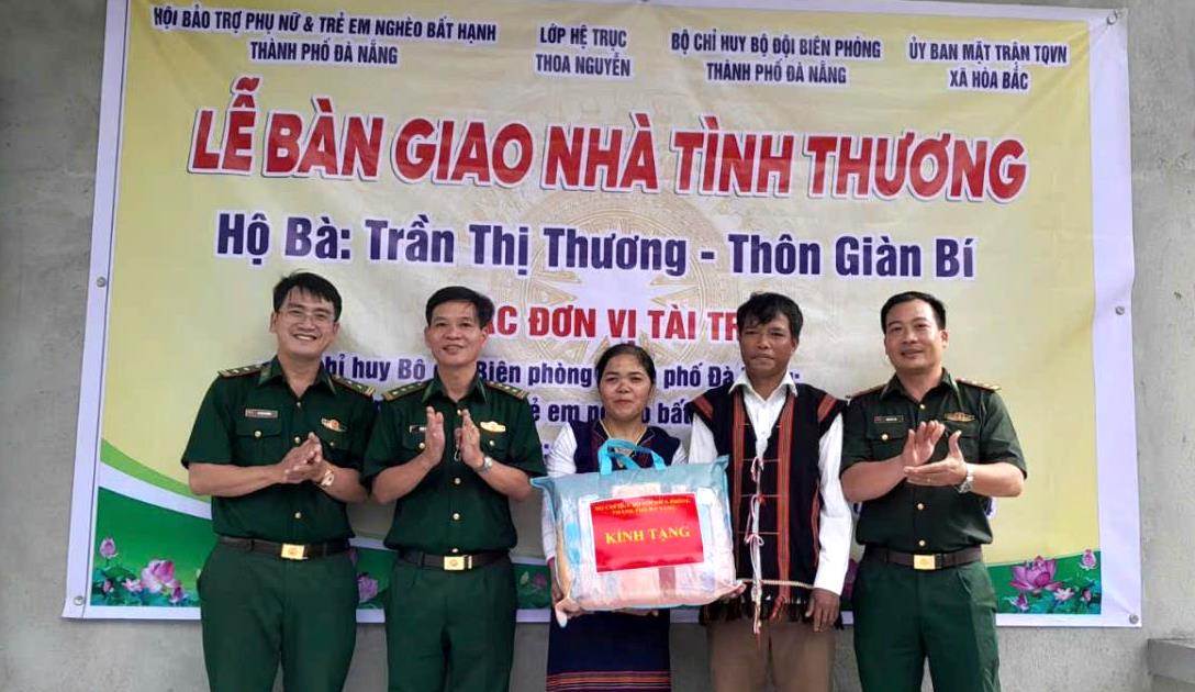 Những mái ấm tình thương xây bằng tinh thần đoàn kết và chia sẻ