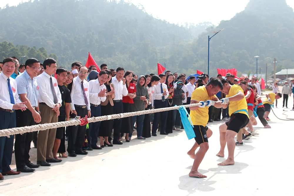 Công bố Di sản phi vật thể quốc gia Nghề dệt thổ cẩm người Mường huyện Tân Sơn