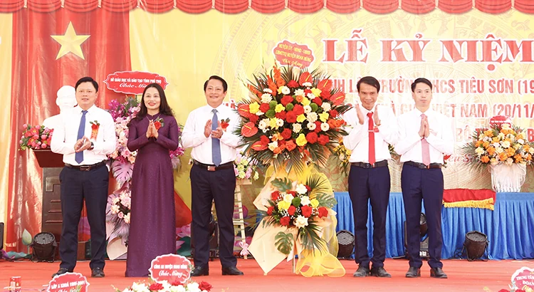 Trường THCS Tiêu Sơn kỷ niệm 60 năm thành lập